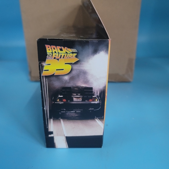 Hasbro Transformers Back to the Future Gigawatt Action Figure - Picture 6 of 9